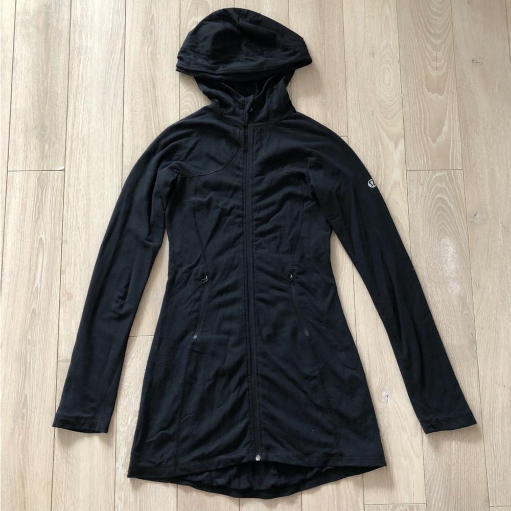 Lululemon Reversible Midi Length Jacket in Black